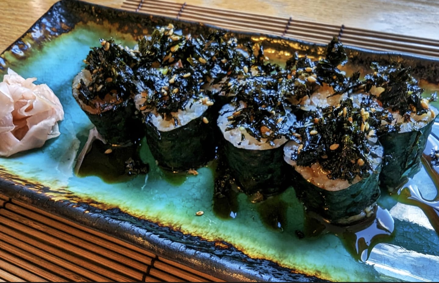 Hossomaki Salmon Seaweed